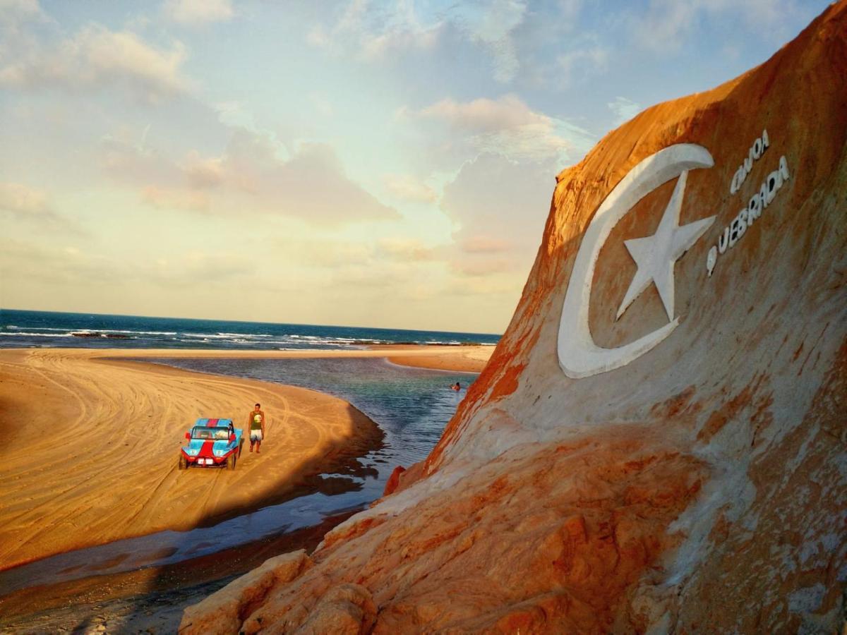 Subindo As Dunas Chales Canoa Quebrada Exteriör bild